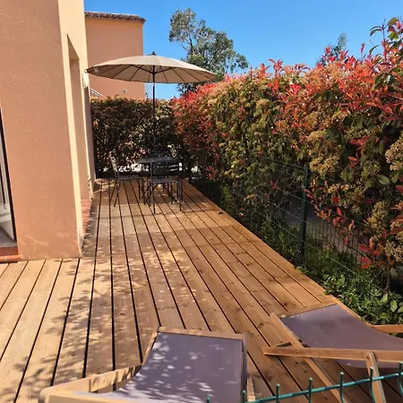 Climatise Avec Jardin Et Piscine Lecci